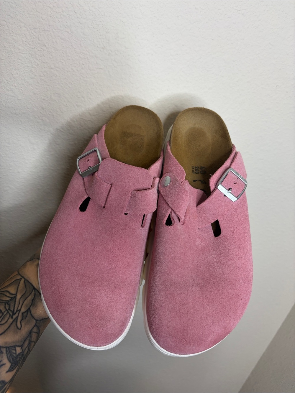 Birkenstock Papillio | Boston Chunky Suede Clogs in Candy Pink Size 9 - Picture 3 of 7